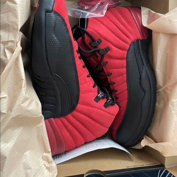 Jordan 12 - Picture 1 of 3